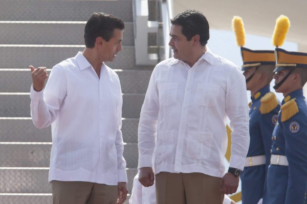 Seguridad y migrantes, los compromisos de Peña Nieto y Juan Orlando Hernández
