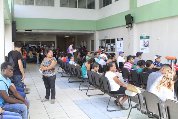 Colegio Médico socializa su postura ante nueva ley