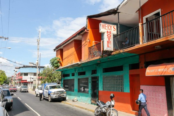 Hallan muerto a un hombre dentro de un hotel en San Pedro Sula