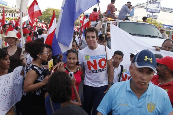 En SPS también marchan contra la reelección