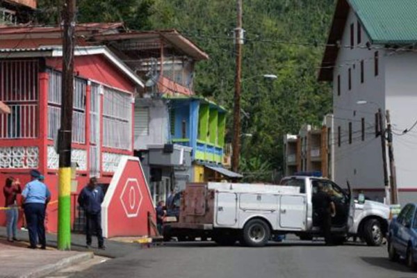 Masacran a cinco personas frente a un bar en Puerto Rico