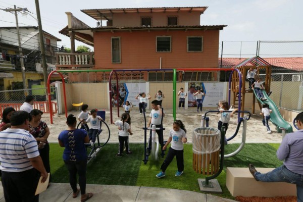 Inauguran parque comunitario en la colonia Satélite