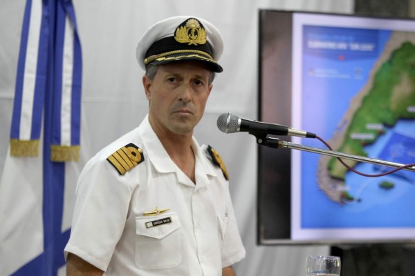 Armada Argentina suspende rescate del submarino desaparecido