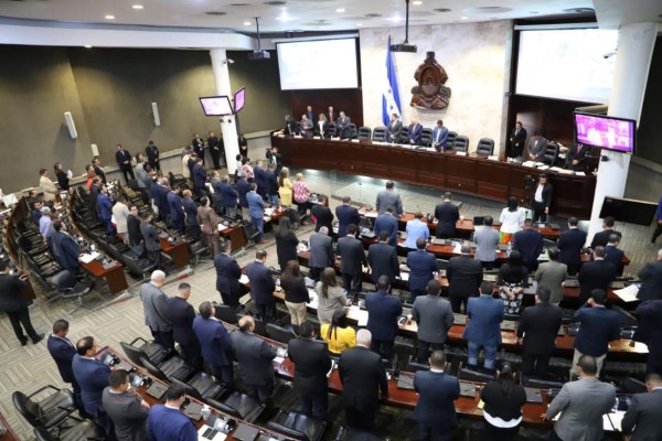 Congreso reanuda sesión y presentan ley para elegir autoridades electorales