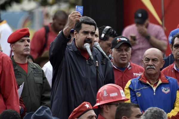 Nicolás Maduro convoca asamblea constituyente en Venezuela 