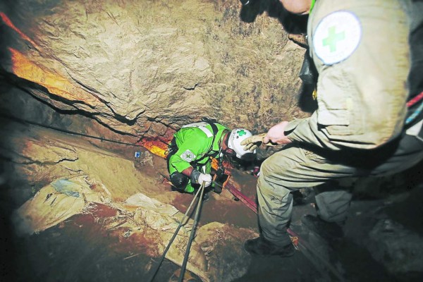 Los cusucos salvadoreños, ángeles de los mineros hondureños