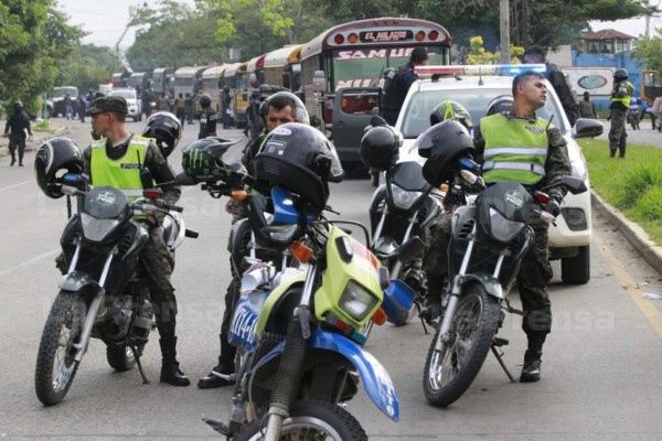 Trasladan a los últimos reos del penal sampedrano hacia otras cárceles de Honduras