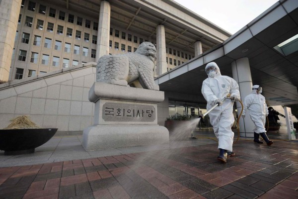 OMS advierte al mundo prepararse para una 'pandemia'