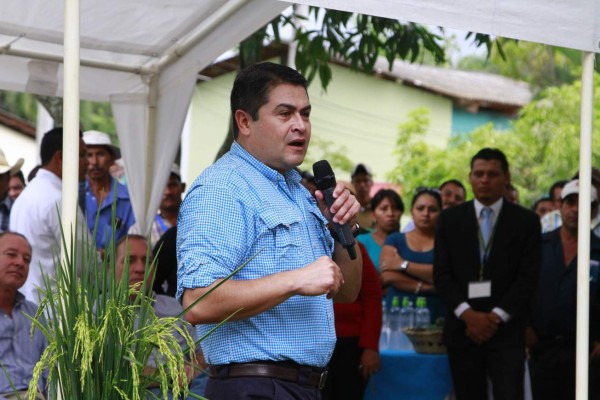 De España depende construcción de Palmerola en Honduras