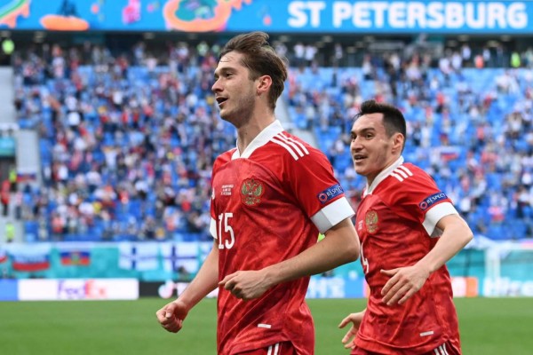 Rusia venció a Finlandia y logró su primera victoria en la Eurocopa