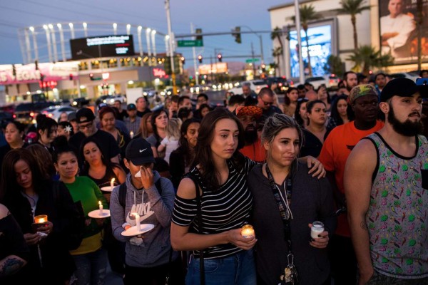 Atacante de Las Vegas poseía 42 armas entre su casa y el hotel