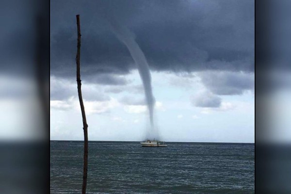 Video: Inusual fenómeno sorprende a los hondureños en Guanaja