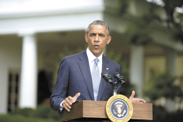 Obama defiende las nuevas pautas contra el ébola en EUA