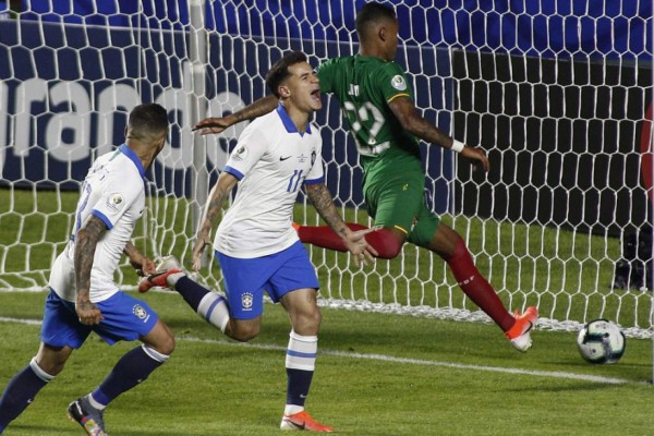 Video: Brasil se estrena goleando a Bolivia en el primer partido de la Copa América