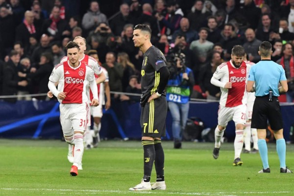 Ajax y Juventus empatan en Holanda y dejan todo para la vuelta