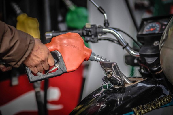 Sube la gasolina súper y regular a partir del lunes