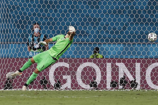 Video: El impresionante gol de Thorgan Hazard en el Bélgica - Portugal