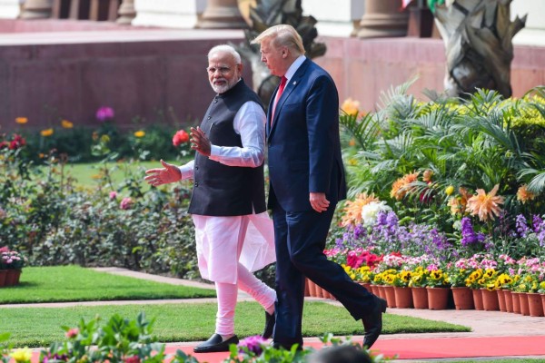 Protestas y disturbios empañan visita de Trump a la India