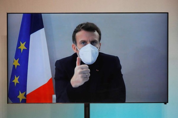 Macron tiene tos, cansancio y fiebre tras dar positivo por covid 19