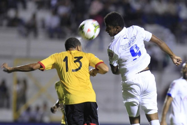 Olimpia se dio un festín de goles con el Alpha United y lidera su grupo