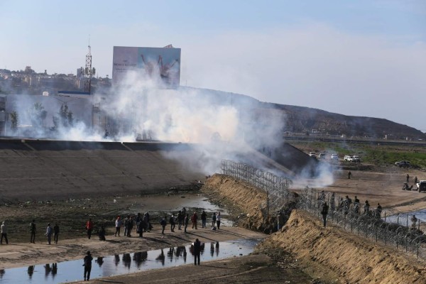 ¿Está de acuerdo con el uso de gas lacrimógeno contra los migrantes en la frontera?