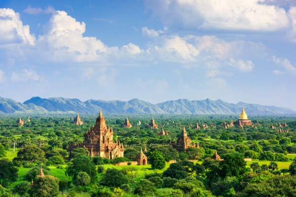 Bagan, Myanmar: La tierra dorada escondida en un verde paisaje