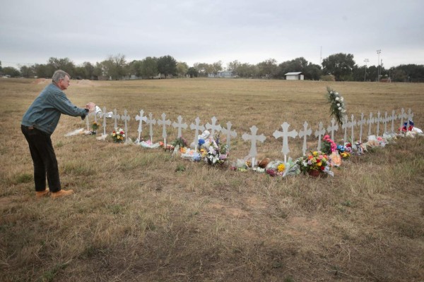 'Después de recibir el disparo me hice la muerta': sobreviviente de masacre en Texas