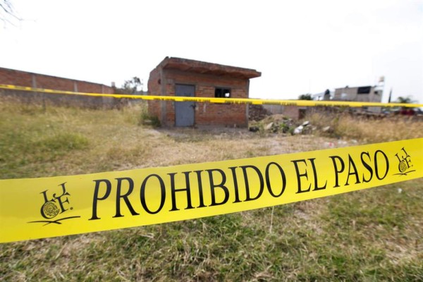 Suman 28 los cuerpos hallados en fosa en el estado mexicano de Jalisco