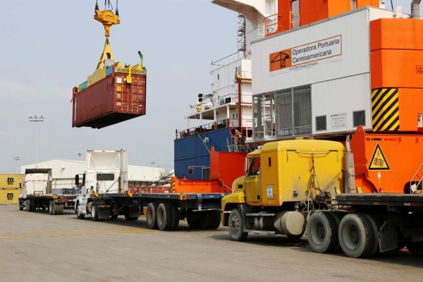 Transportistas de carga anuncian paro por inconformidad con OPC