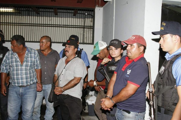 Detenidos con armas y droga caen en la Operación Jaula