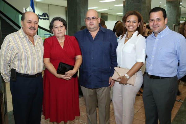 Banco del País reconoció a Margarita Kattán