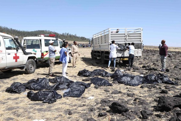 Ocho estadounidenses y tres rusos entre los muertos del avión que se estrelló en Etiopía