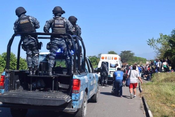 México ya registró más de 8,000 pedidos de ingreso por caravana