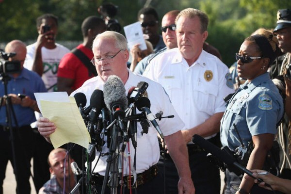 EUA: dimite jefe de policía de Ferguson, acusada de racismo