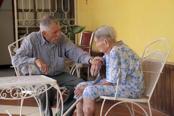 Con éxito funciona centro de atención para abuelos