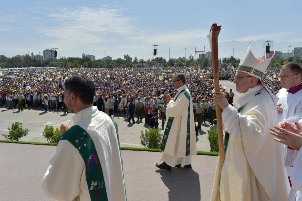 En vivo: El Papa Francisco celebra masiva misa en Temuco