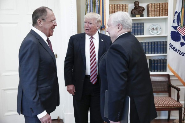 (FILES) This file handout photo taken on May 10, 2017 made available by the Russian Foreign Ministry shows shows US President Donald J. Trump (C) speaking with Russian Foreign Minister Sergei Lavrov (L) and Russian Ambassador to the US, Sergei Kislyak during a meeting at the White House in Washington, DC.President Donald Trump revealed highly classified information to Russia's foreign minister and ambassador to the United States during an Oval Office meeting last week, the Washington Post reported Monday, May 15, 2017. / AFP PHOTO / RUSSIAN FOREIGN MINISTRY / HO / RESTRICTED TO EDITORIAL USE - MANDATORY CREDIT 'AFP PHOTO / RUSSIAN FOREIGN MINISTRY' - NO MARKETING NO ADVERTISING CAMPAIGNS - DISTRIBUTED AS A SERVICE TO CLIENTS
