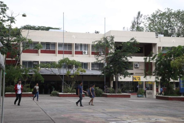 Unah amplía a cuatro semanas primer periodo académico