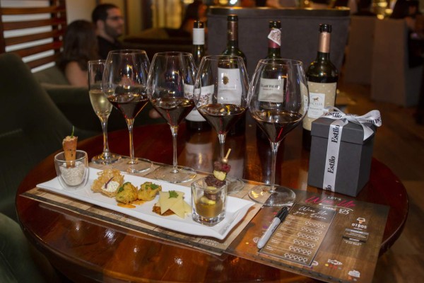 Cita entre vinos y bocadillos en el Wine Up