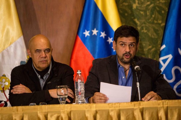 Oposición venezolana rompe tregua con Nicolás Maduro