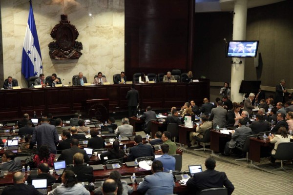 Eligen nueva junta directiva en el Congreso Nacional