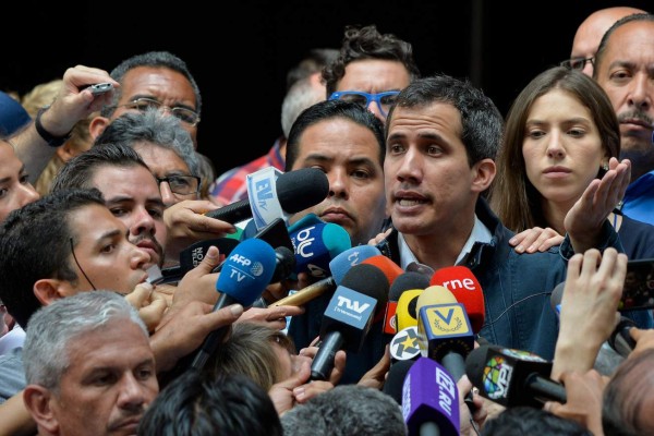 EEUU advierte a Maduro de represalias si reprime a la oposición