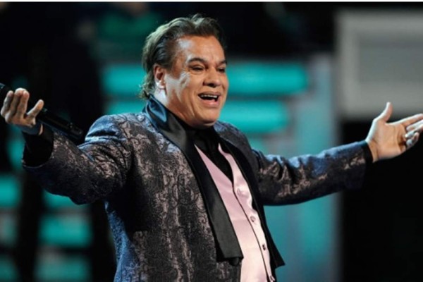 Juan Gabriel regresa al hospital en Las Vegas