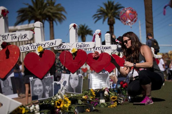Siguen en estado crítico 45 heridos del tiroteo de Las Vegas