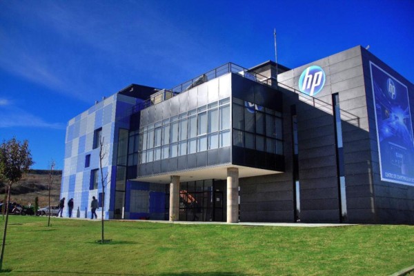 Empresa Hewlett Packard atraviesa crisis financiera