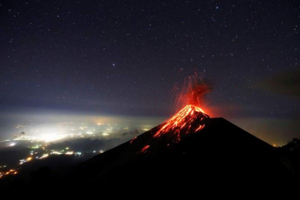 Volcanes Fuego, Pacaya y Santiaguito de Guatemala registran desgasificación