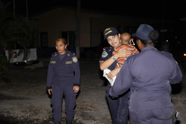 Abandonan a bebé bajo un puente en La Ceiba