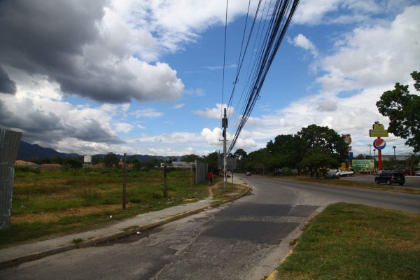 Crece bulevar del norte de San Pedro Sula con nuevos negocios