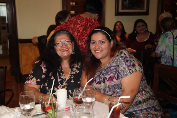 Reunión de las damas voluntarias de la Cruz Roja Hondureña