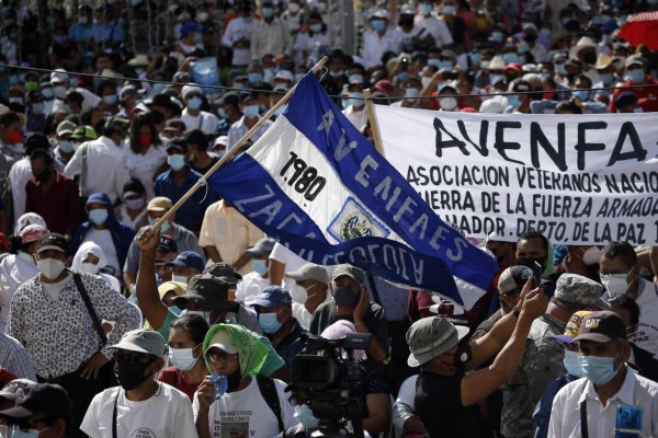 Excombatientes defienden acuerdos de paz en El Salvador, tras críticas de Bukele